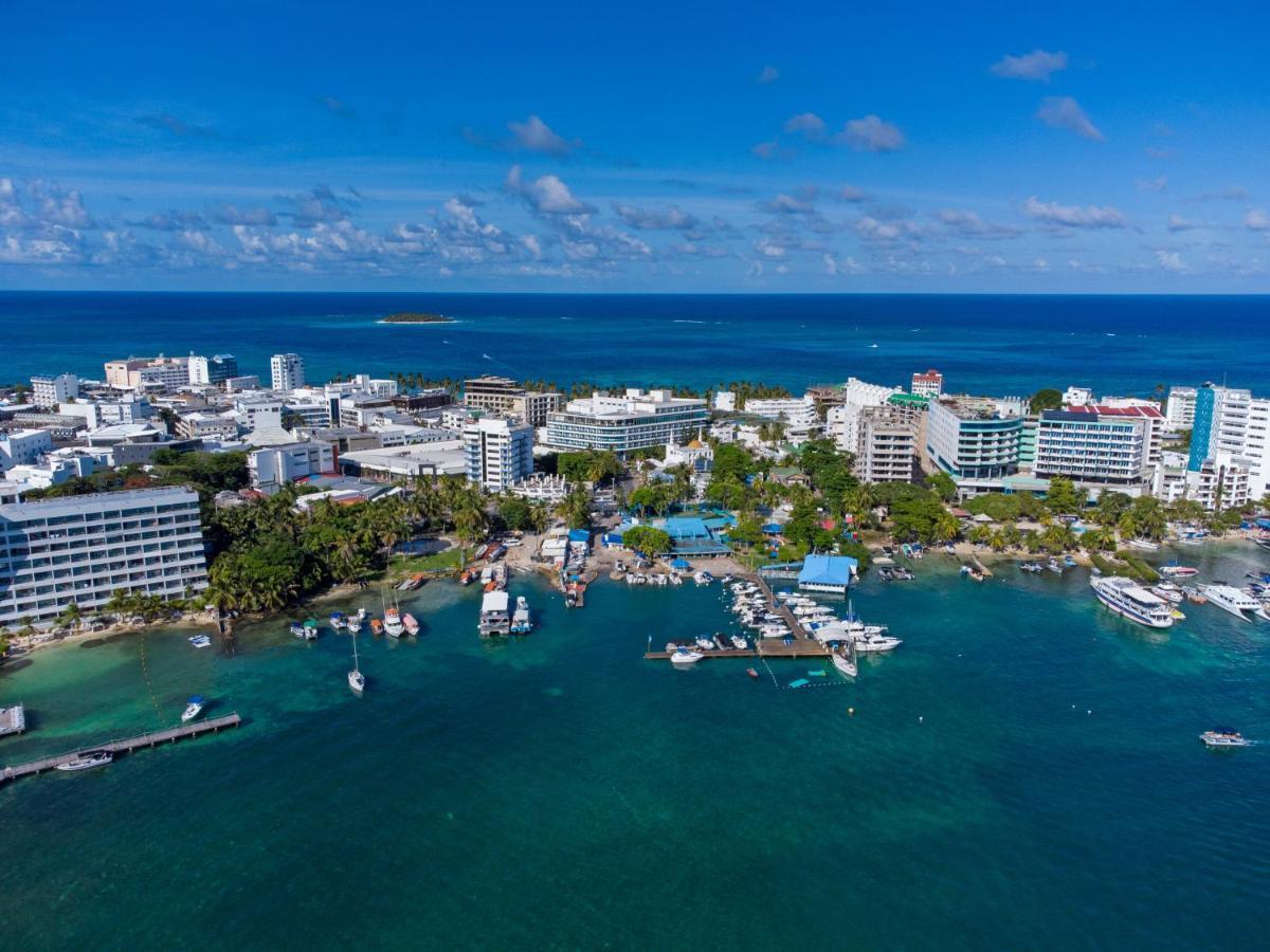Aquamare Hotel San Andrés エクステリア 写真